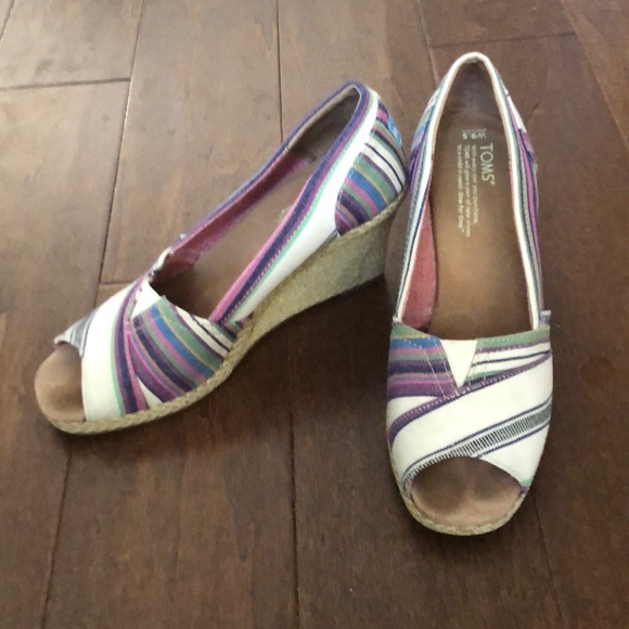 Toms White pink multicolor striped wedges sz 9 - Picture 2 of 5